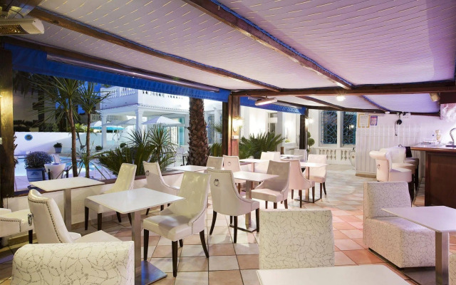 Hotel La Villa Juan Beach