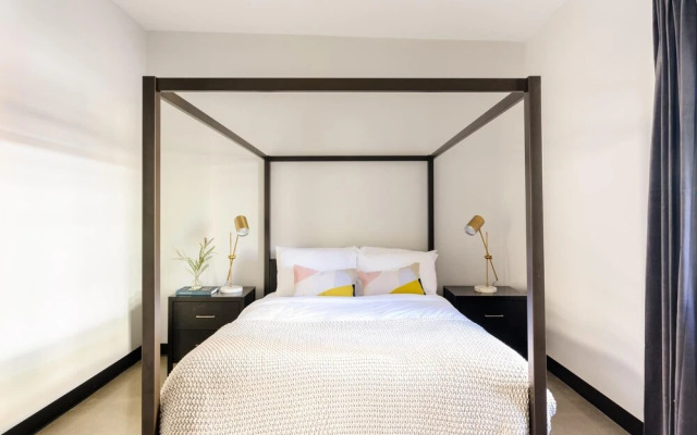 E Main St Unit A - Luna
