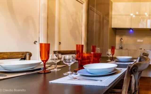 Gondola Bianca Veniceiloveyou Apartments