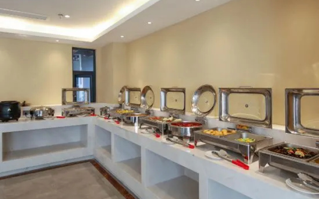 Wyndham Meiyin Hotel (Wuyue Plaza Branch), Wuhua District, Kunming – Kitchen – Kunming