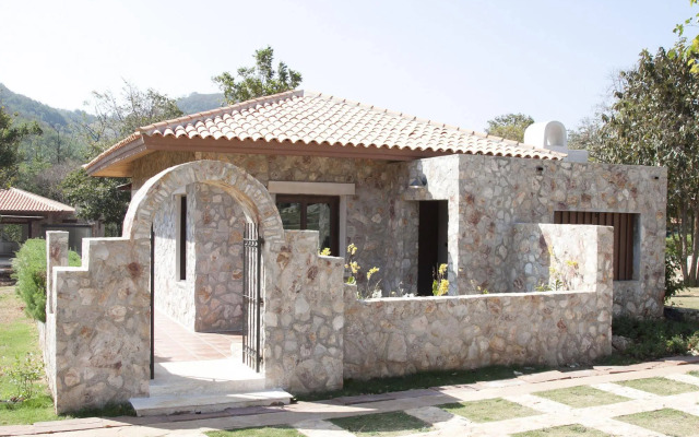 Mela Garden Retreat Cottage