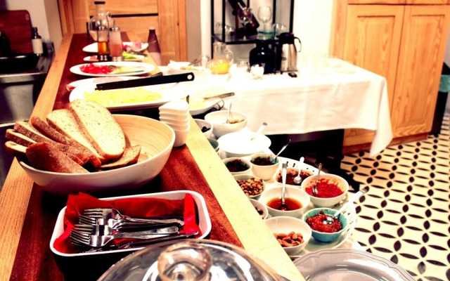 Gensuites Pera Hotel