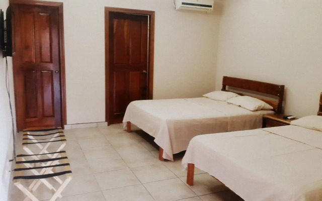 Hotel Palmeras Carrillo Beach