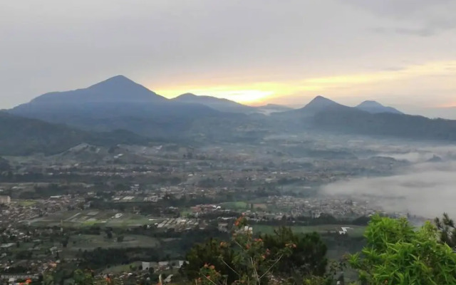 Snow Princess Mountain Glamping Resort at Clubbali, Lembang