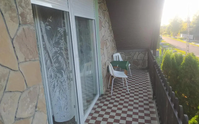 Etus Vendéghaz 2