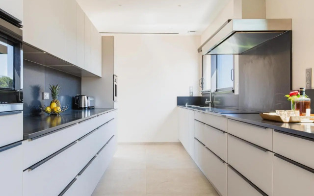 Regina's Banyuls - Modern and brand new house