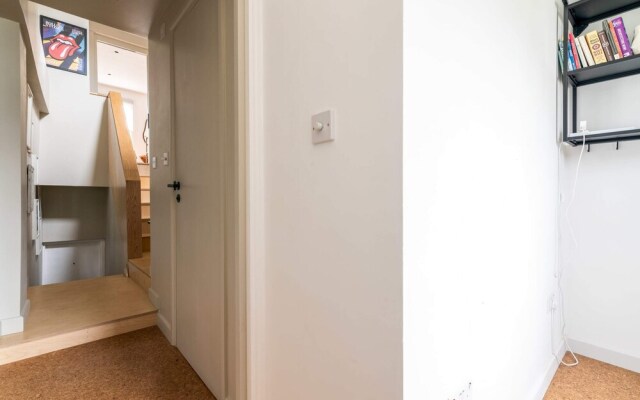 Modern North London Apartment