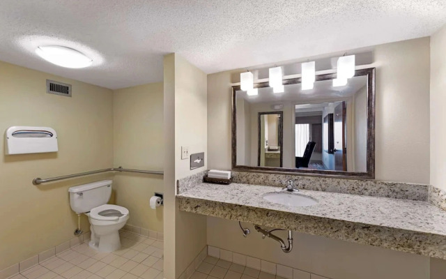 Holiday Inn Huntsville-w I-565