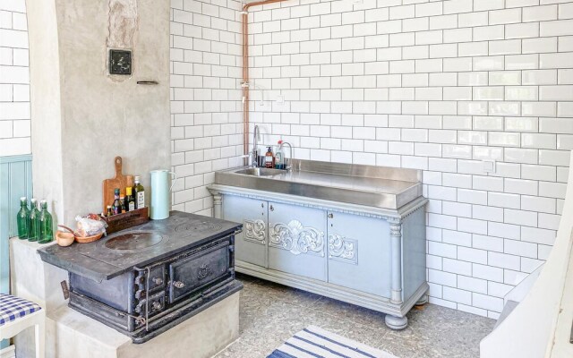 Beautiful Home in Fjällbacka With Wifi and 3 Bedrooms