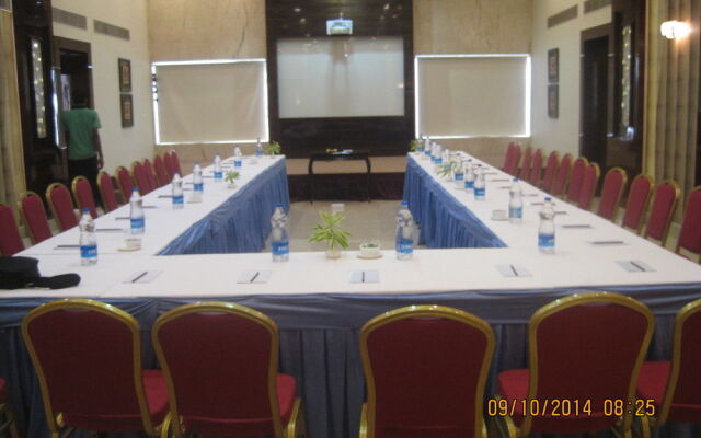 Hotel Sagar Tarang (Berries Group)