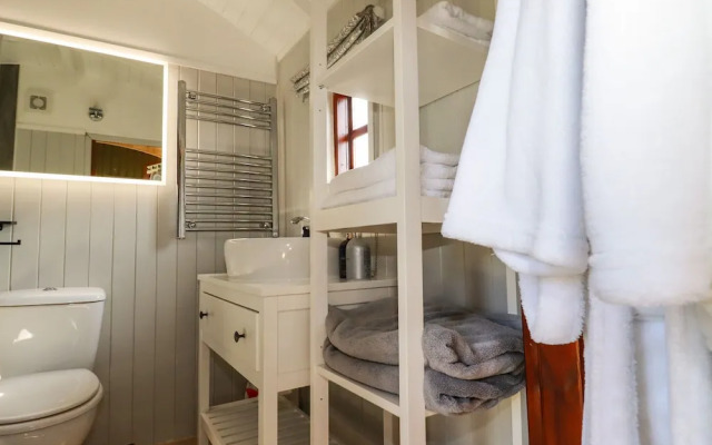 Puddle Duck Shepherds Hut