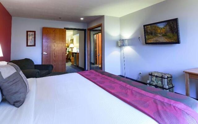 Ramada by Wyndham Sioux Falls Arpt & Suites