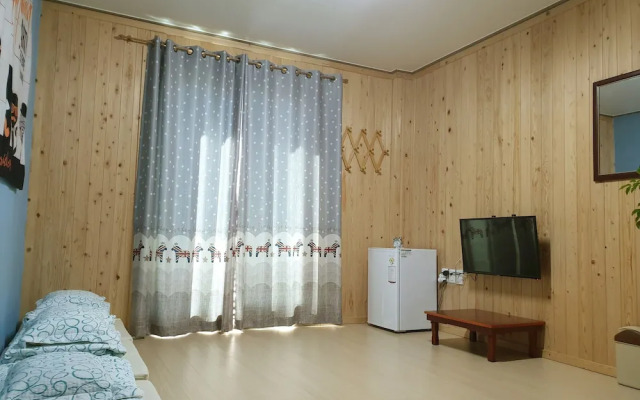 Chowoo Guesthouse