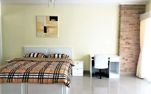 1 Bedroom Apartment at View Talay 5