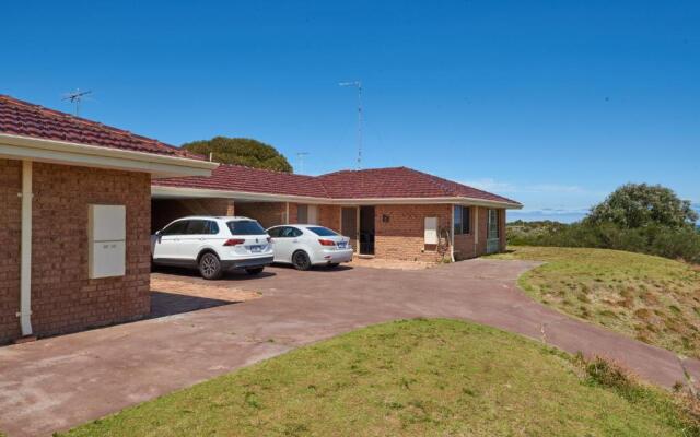 API Preston Beach Front Apartments