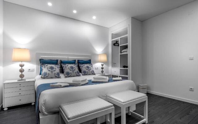 Ilheu 25 Peniche House