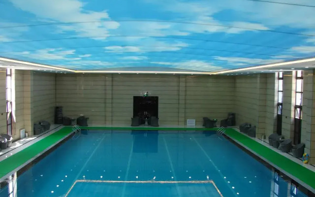 Baiyin Renan Hotel
