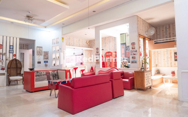 Londres Bed and Breakfast RedPartner near Gembira Loka Zoo