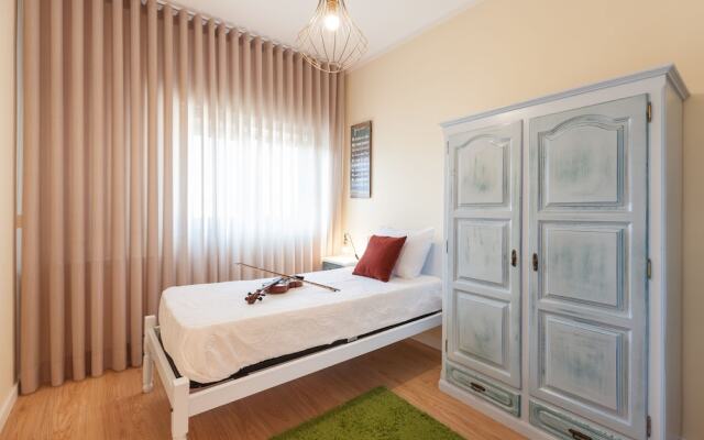 Feel at Home - Private Parking