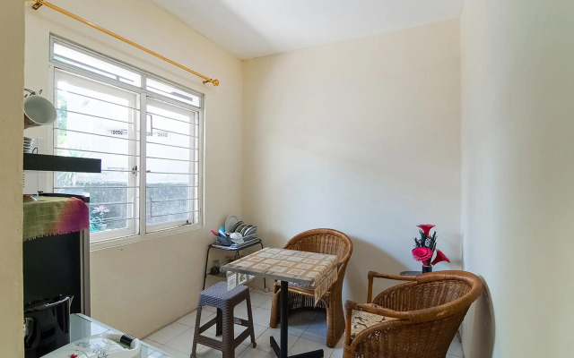 Spot On 3988 Kost Carmelia Baranangsiang Syariah