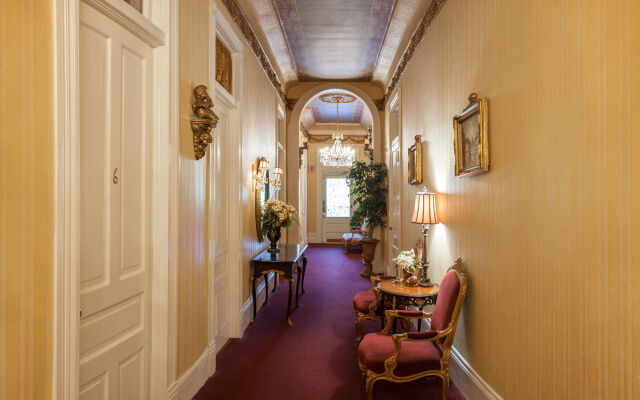 The Cornstalk Hotel