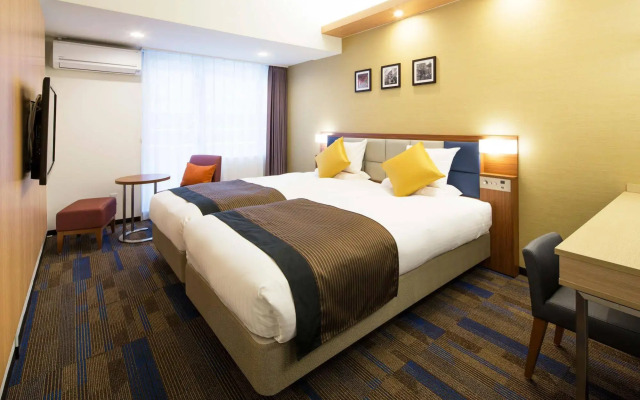 Floral Higashishinsaibashi Hotel