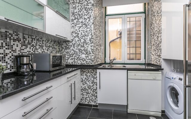 LxWay Apartments Correeiros