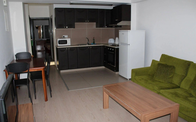 Eleonora Hotel Apartments