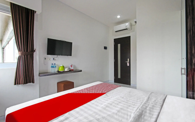 Capital O 91665 D'prof Exclusive Guesthouse