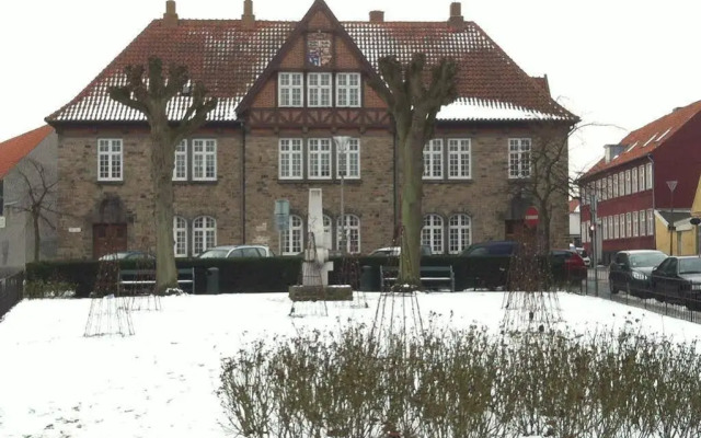 hotelImage