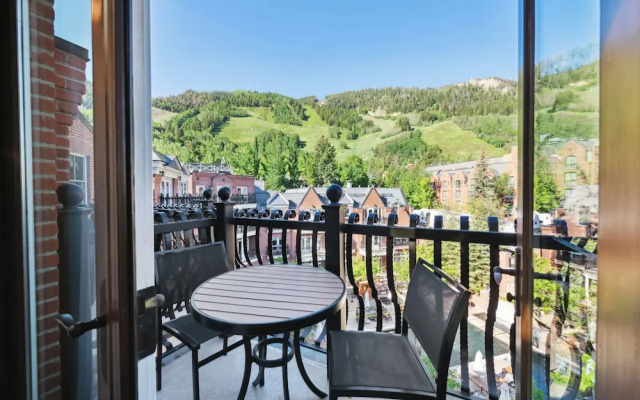 The Aspen Mountain Residences