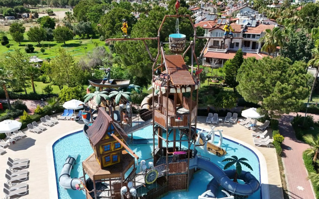 Raymar Resort & Aqua