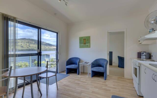 Port Huon Cottages