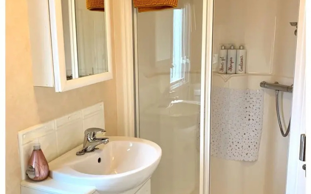 Charming 2-bed House