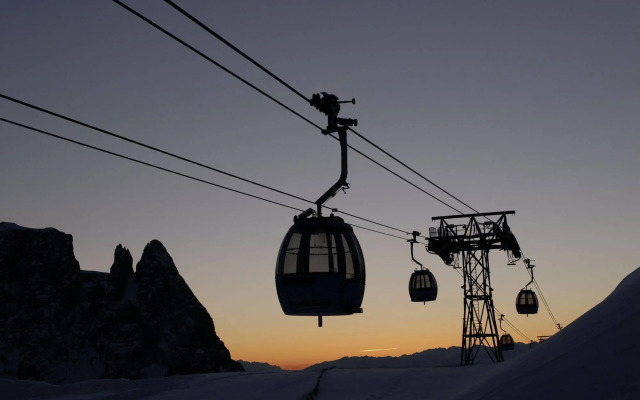 La Paula Apartments & Suites