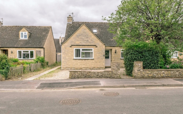 Bright&Spacious 3BD in Centre of Bourton