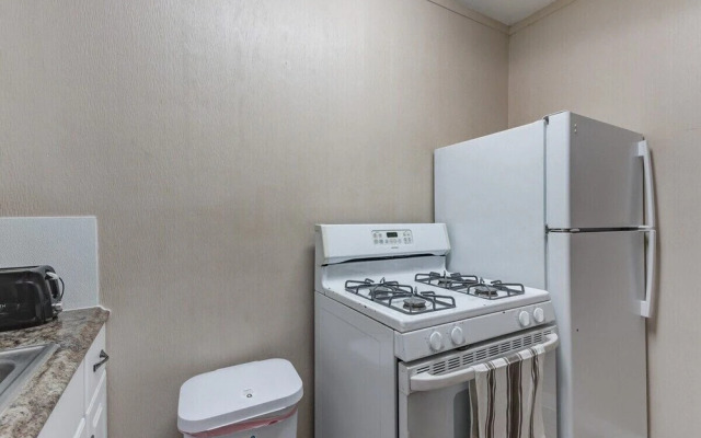 Cozy, Private 1-bedroom in Hayward