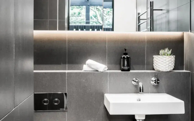 Your Luxury Escape - Tallowood