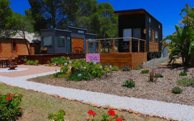 The Pink Lake Tiny House - 'sakura'