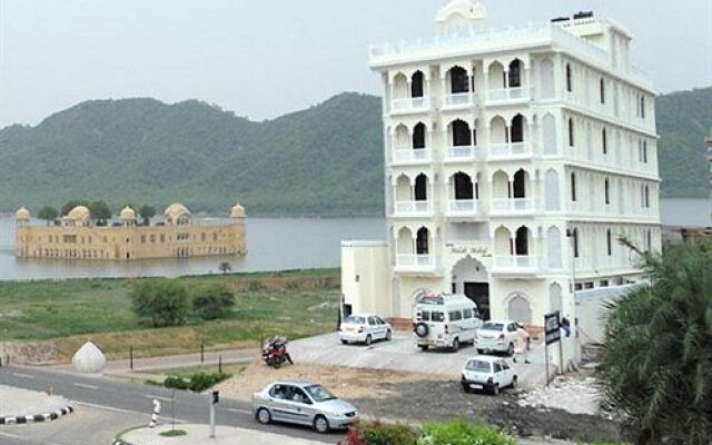 Hotel Malak Mahal
