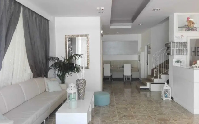 Hotel Ermeti B&B and Brunch