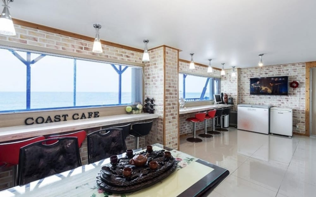 Goseong Coast House Pension