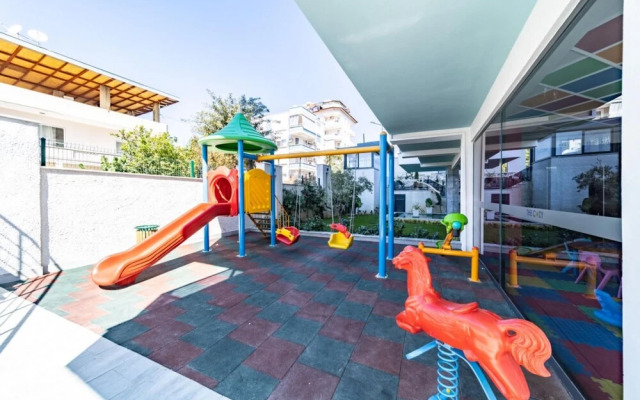 Modern Apartment With Shared Sauna in Alanya