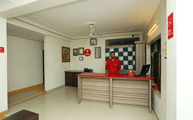 OYO 8785 Hotel Queen's Pearl