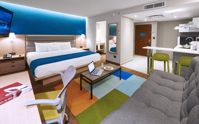 City Express Suites by Marriott Playa Del Carmen