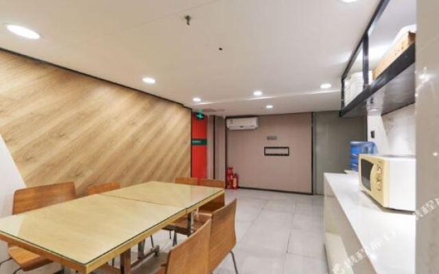 7 Days Inn (Guangzhou Taojin Metro Station)