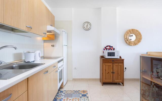 Home2Book Sea Front Duplex Terrace Pool +Wifi