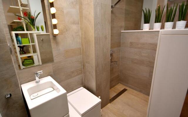 Center of Barcelona - Travel Support