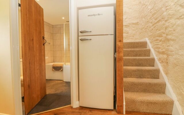 Higher Whiddon Farm Whiddon Well