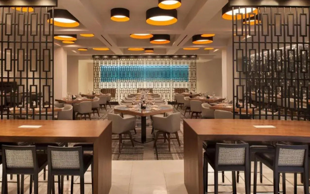 Hyatt Regency Los Angeles International Airport